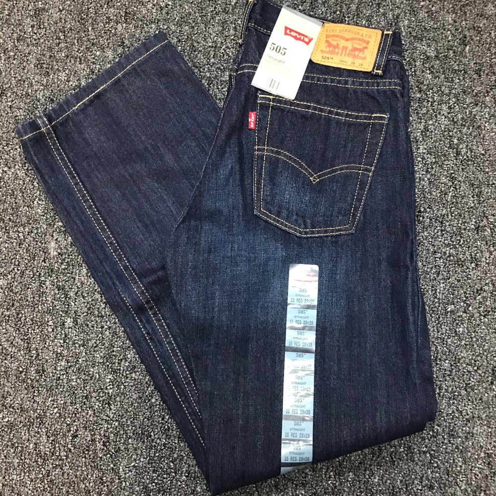 Levi’s - Picture 2 of 5